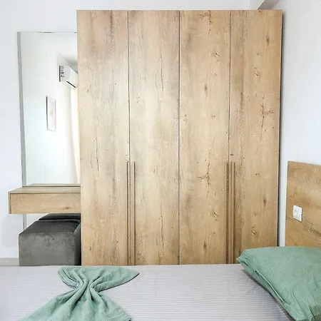 Seaview Modern 2 Bedrooms *