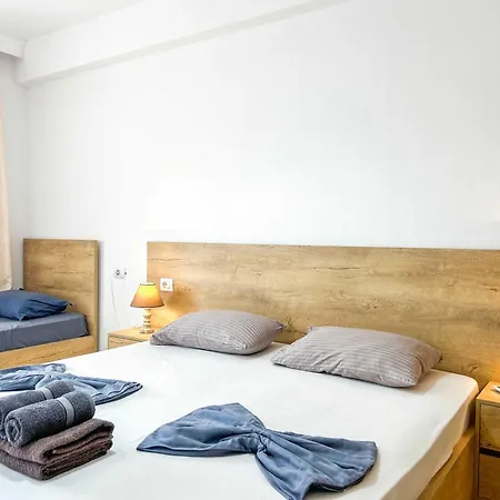 Seaview Modern 2 Bedrooms Apartment *