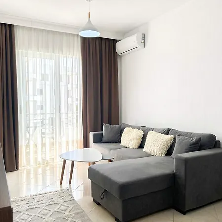 Seaview Modern 2 Bedrooms Apartment