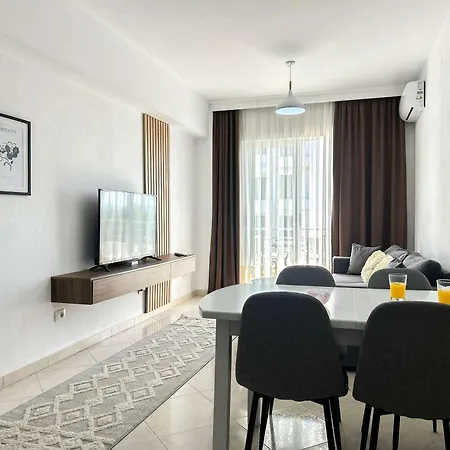 Seaview Modern 2 Bedrooms Apartment