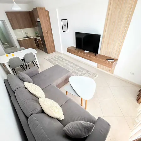 Seaview Modern 2 Bedrooms Apartment *